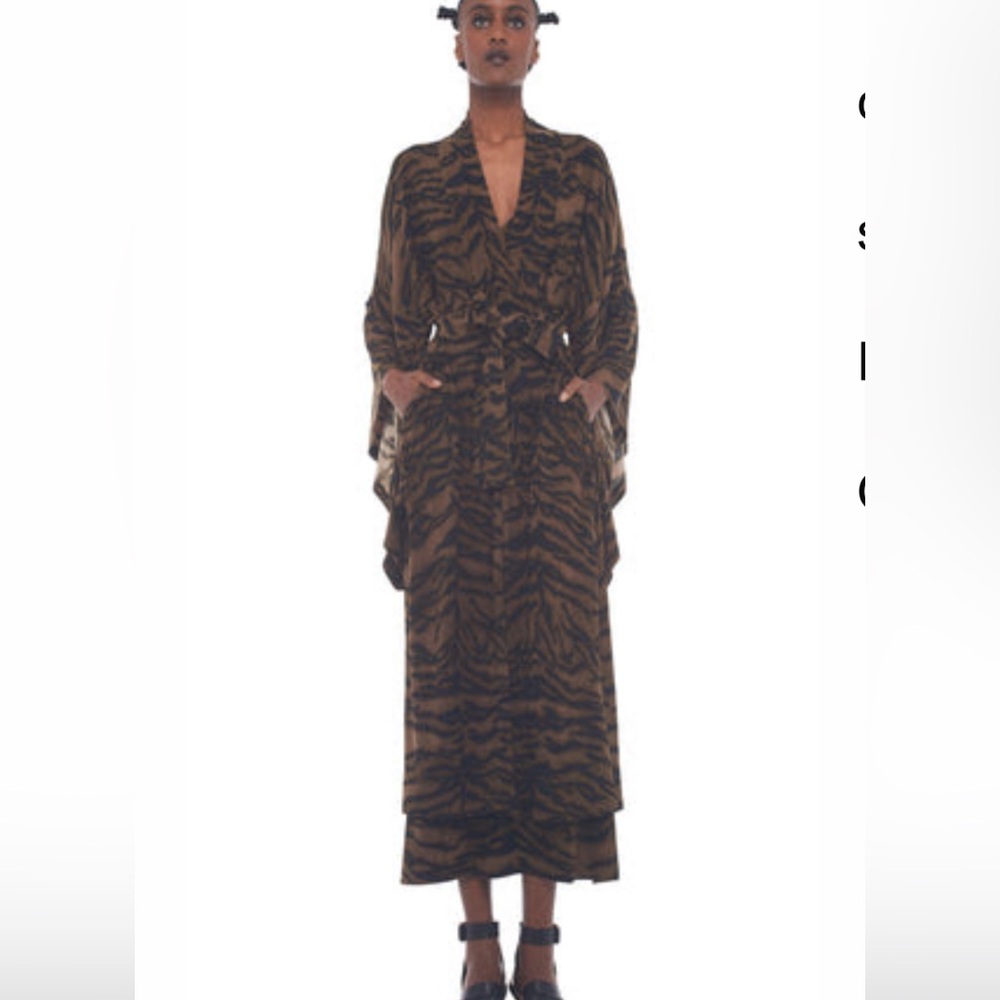 Norma Kamali Robe Dress XS tiger print- including corset belt BCBG